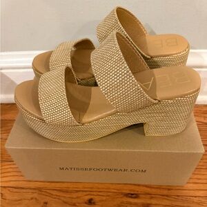 Matisse Beige Textured Platform Sandals